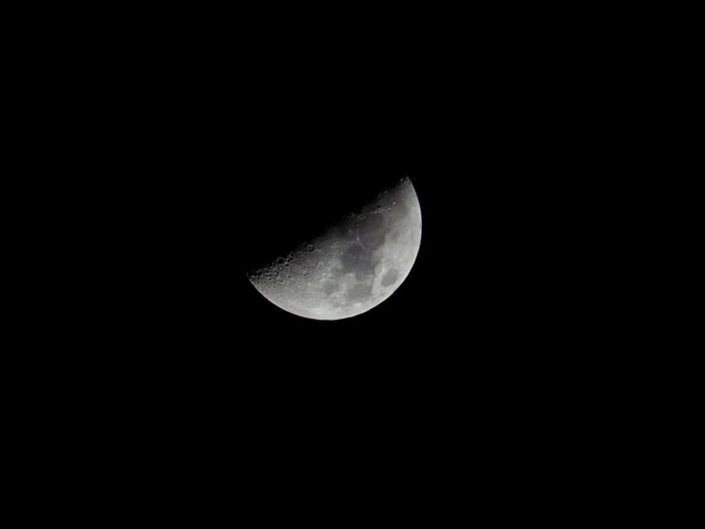 2018-03-24-moon.jpg